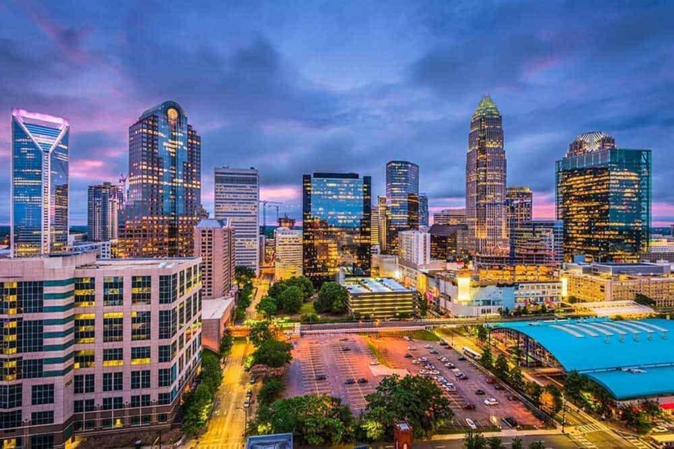 Home Away From Home Charlotte Exterior foto